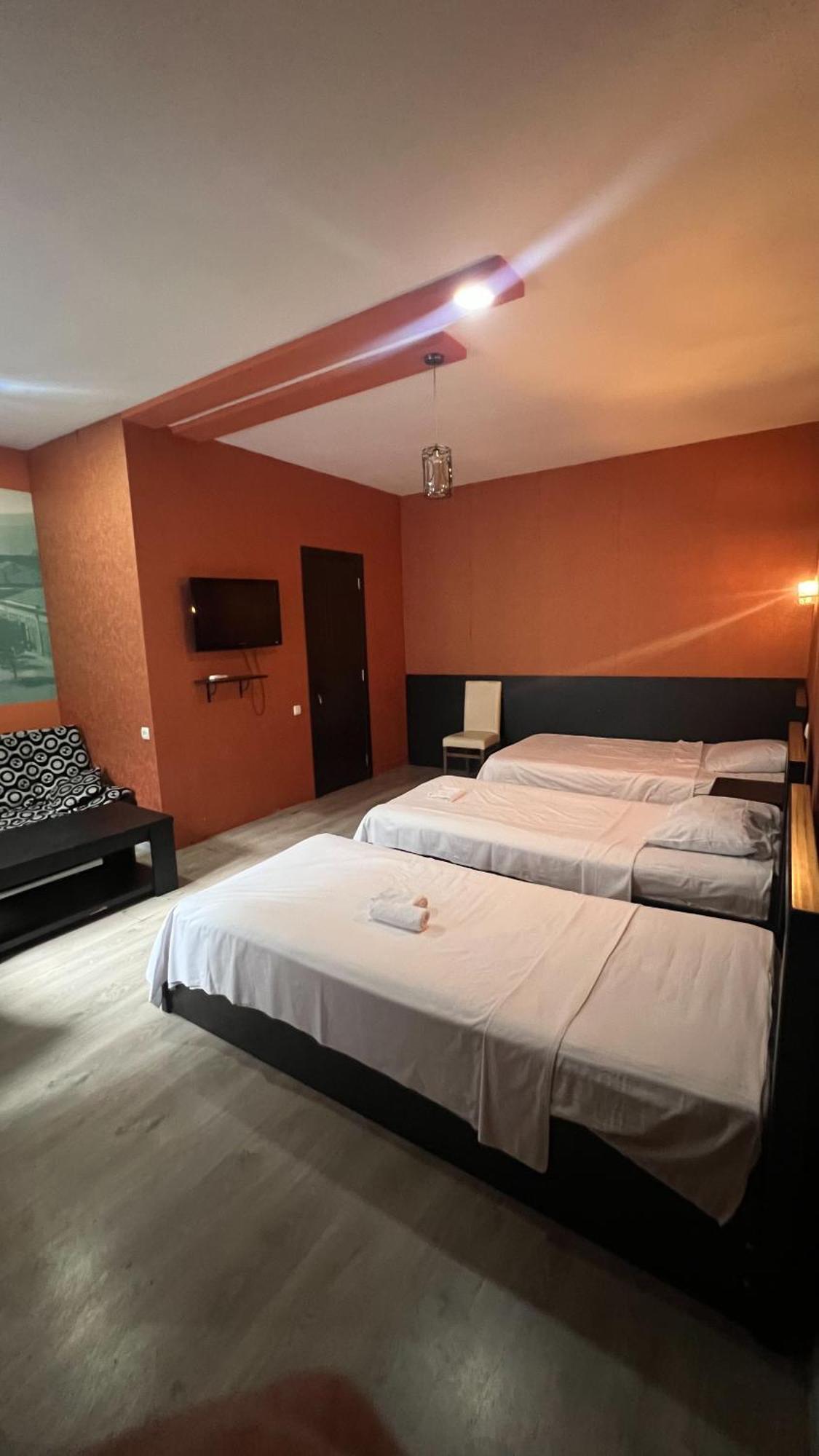 Duma Hotel Тбилиси Екстериор снимка
